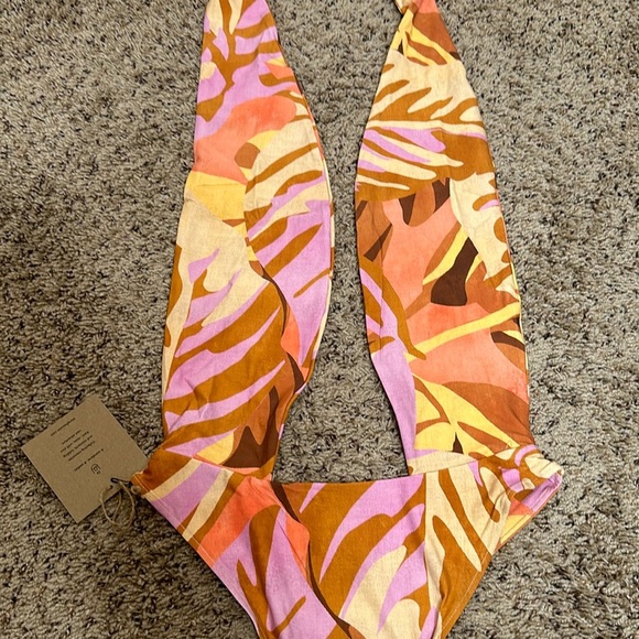 NWT!! Stone Fox Swim Free People Azalea One-Piece Swimsuit Tropic - Picture 3 of 6